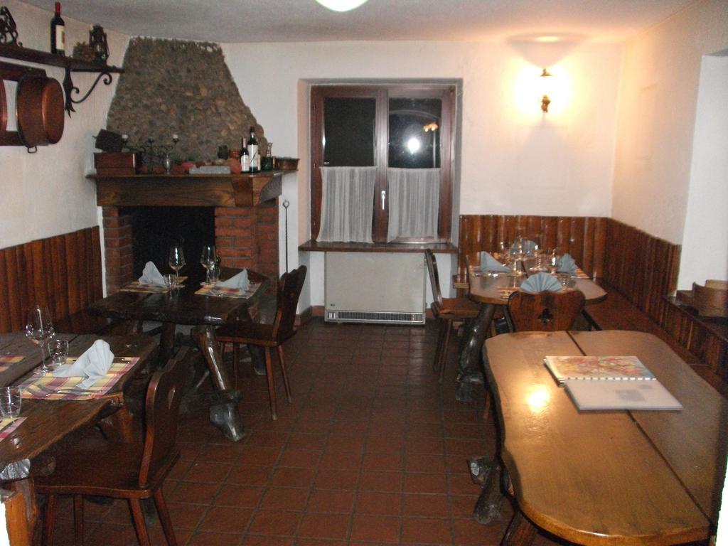 Couette-café Grotto Pergola *