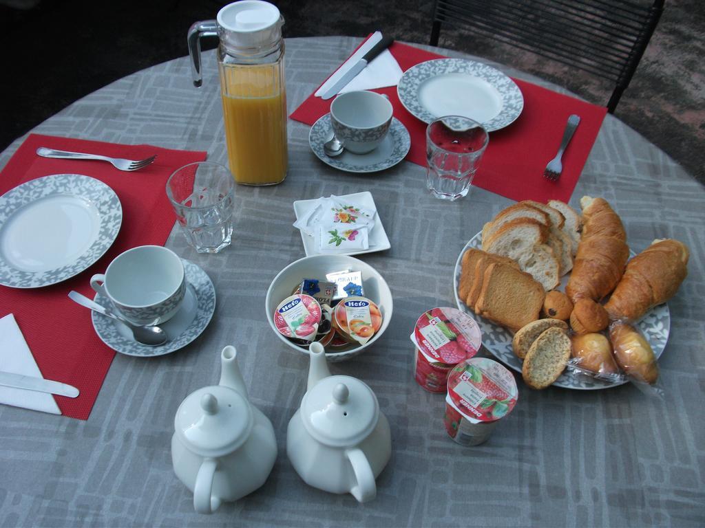 Couette-café Grotto Pergola Giornico